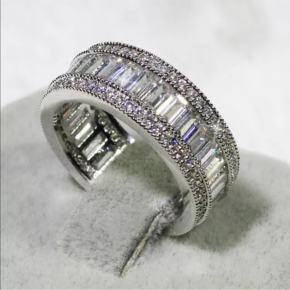 18k White Filled Gold Cubic Zirconia Ring